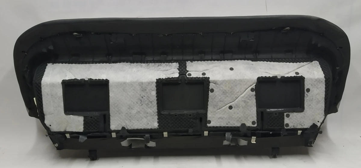 3 Диван второго ряда сидений (без подогрева и без датчиков присутствия) PERF GRAY (мелкая царапина) Tesla model S, model S REST 1030571-04-A