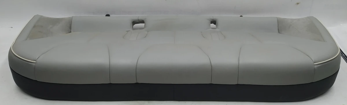 3 Диван второго ряда сидений (без подогрева и без датчиков присутствия) PERF GRAY (мелкая царапина) Tesla model S, model S REST 1030571-04-A