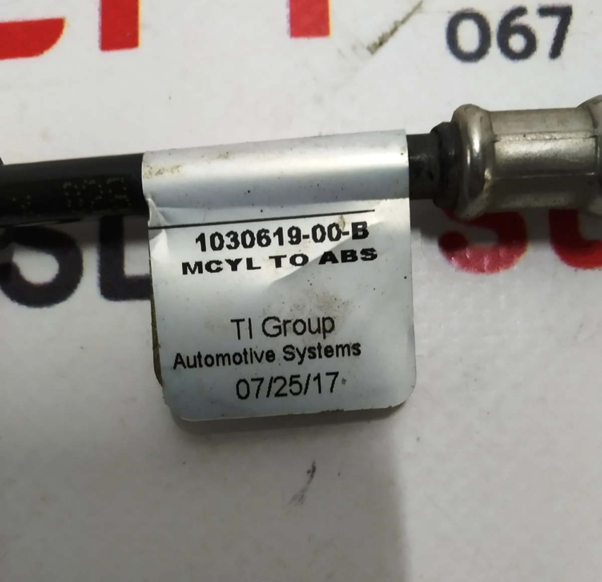 2 Трубопровід гальмівної системи AWD (короткий шланг) Tesla model S REST 1030619-00-Z