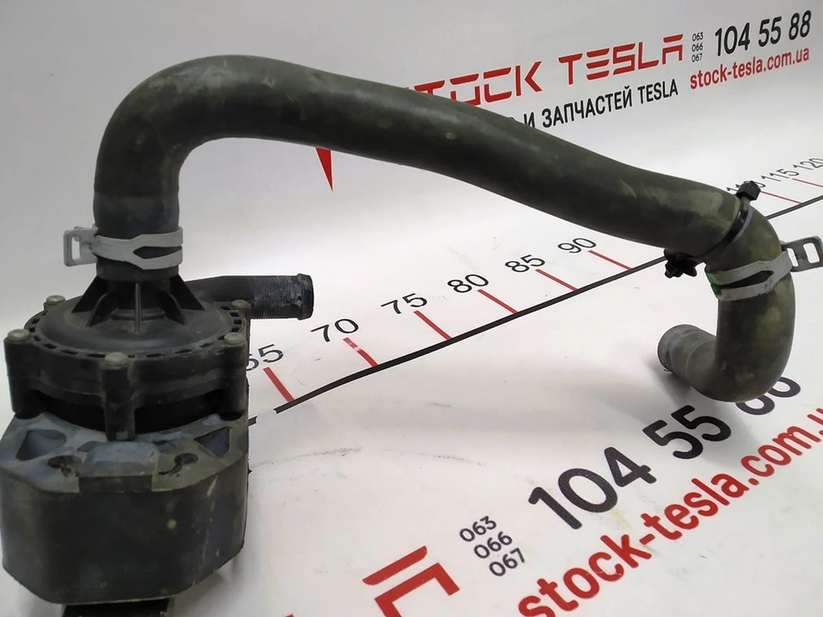 21 4 WAY VALVE TO PUMP 1 HOSE ASSEMBLY - DUAL MOTOR Tesla model S 1030812-00-B