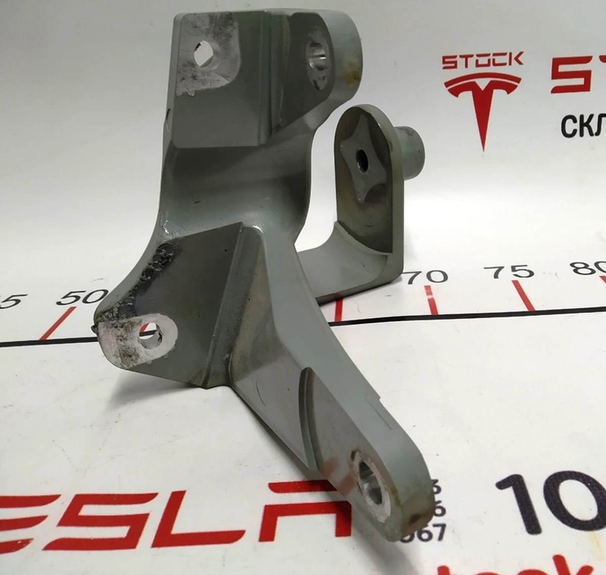 31 Кронштейн переднього кріплення переднього задній правий AWD Tesla model S, model S REST 1031049-S0-F