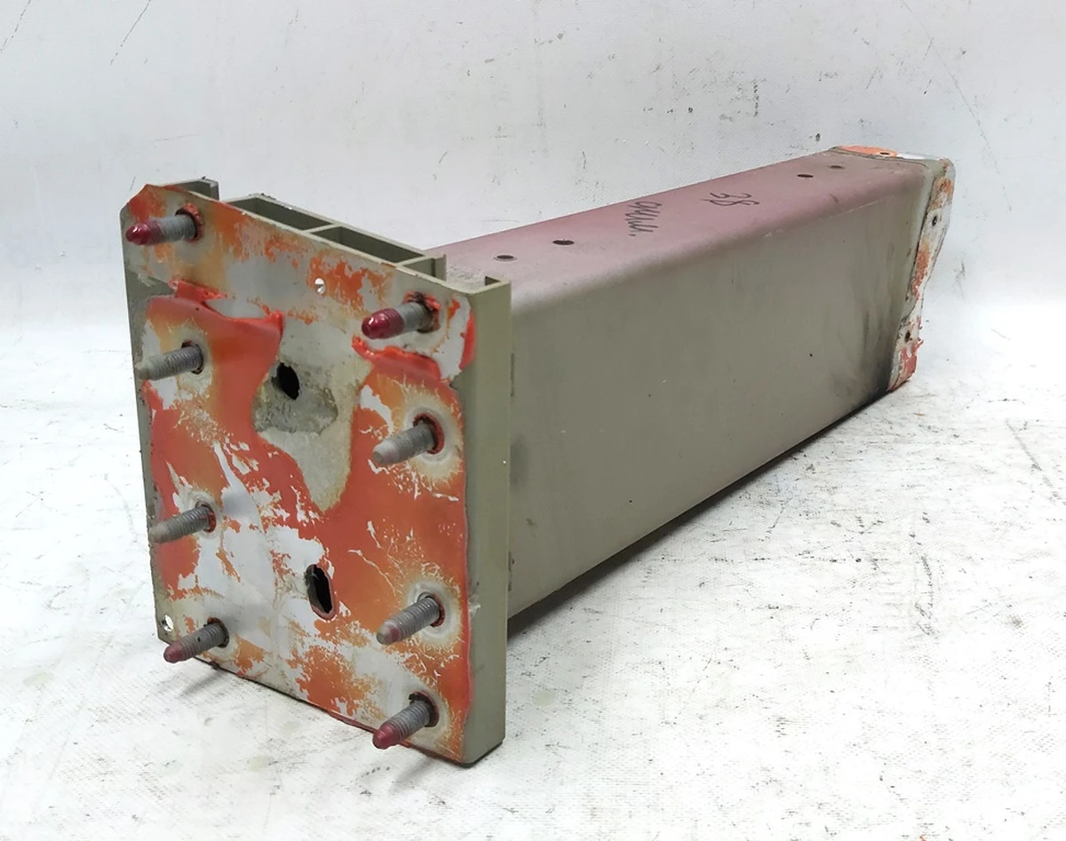 19 Четверть задняя правая лонжерон RWD Tesla model S 1055952-S0-A