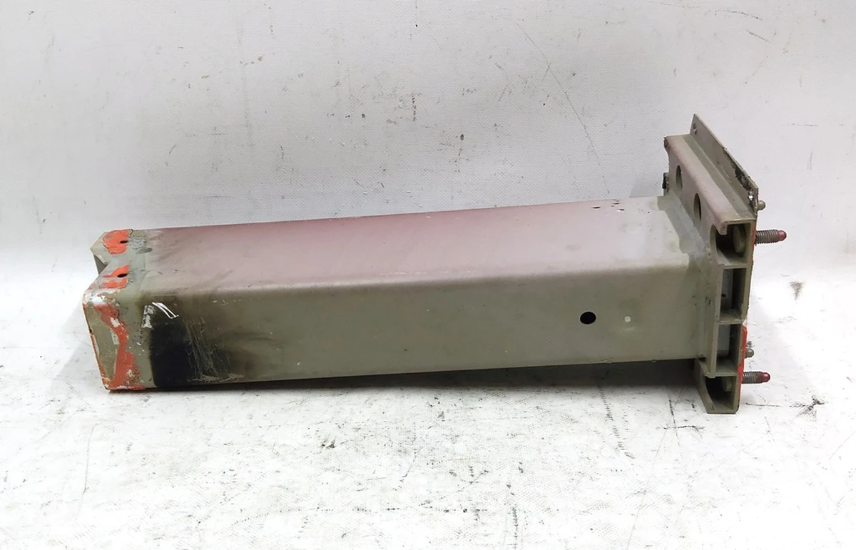 19 Чверть задня права лонжерон RWD Tesla model S 1055952-S0-A