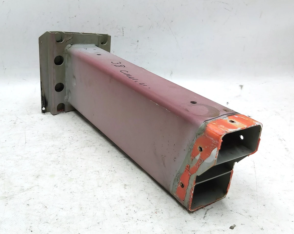 18 Чверть задня ліва лонжерон RWD Tesla model S 1055951-S0-A