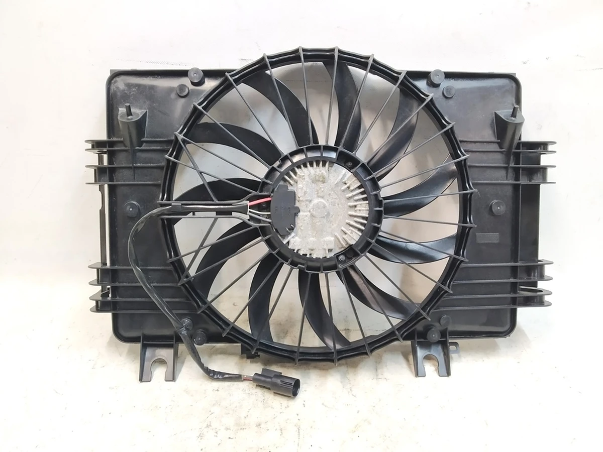 2 Вентилятор кондиціонера (пошкодження) Tesla model X 1048500-00-F