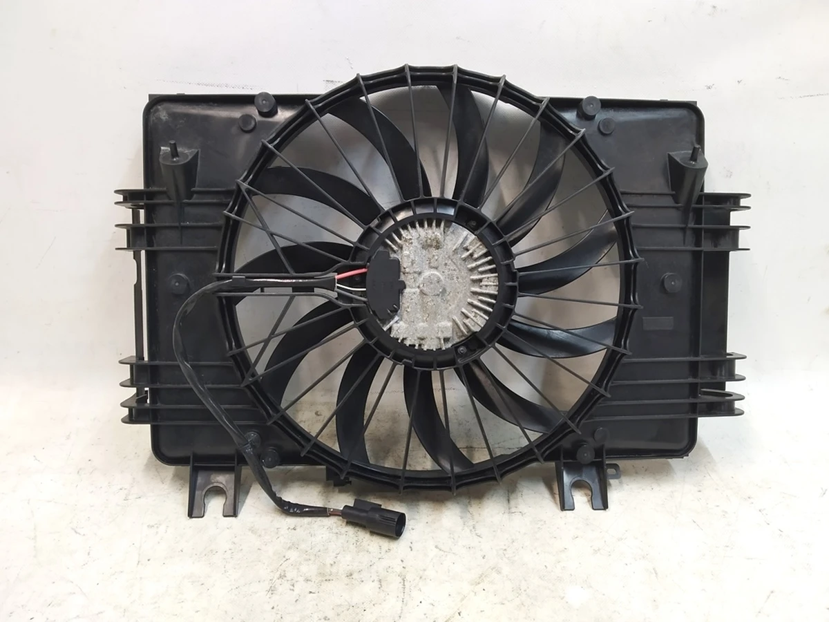 2 Вентилятор кондиціонера (пошкодження) Tesla model X 1048500-00-F