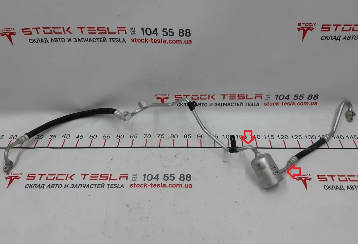 5 Трубка кондиціонера радіатора ліва з осушувачем AWD з пошкодженням Tesla model S, model S REST 1031671-00-I