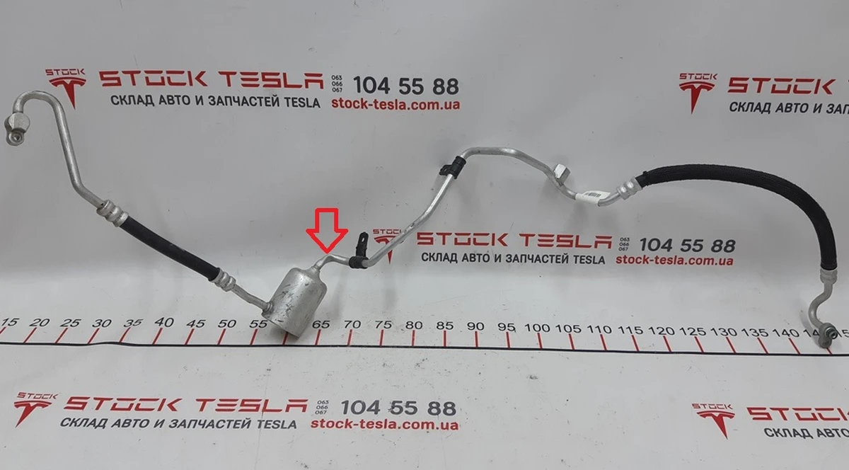 5 Трубка кондиціонера радіатора ліва з осушувачем AWD з пошкодженням Tesla model S, model S REST 1031671-00-I