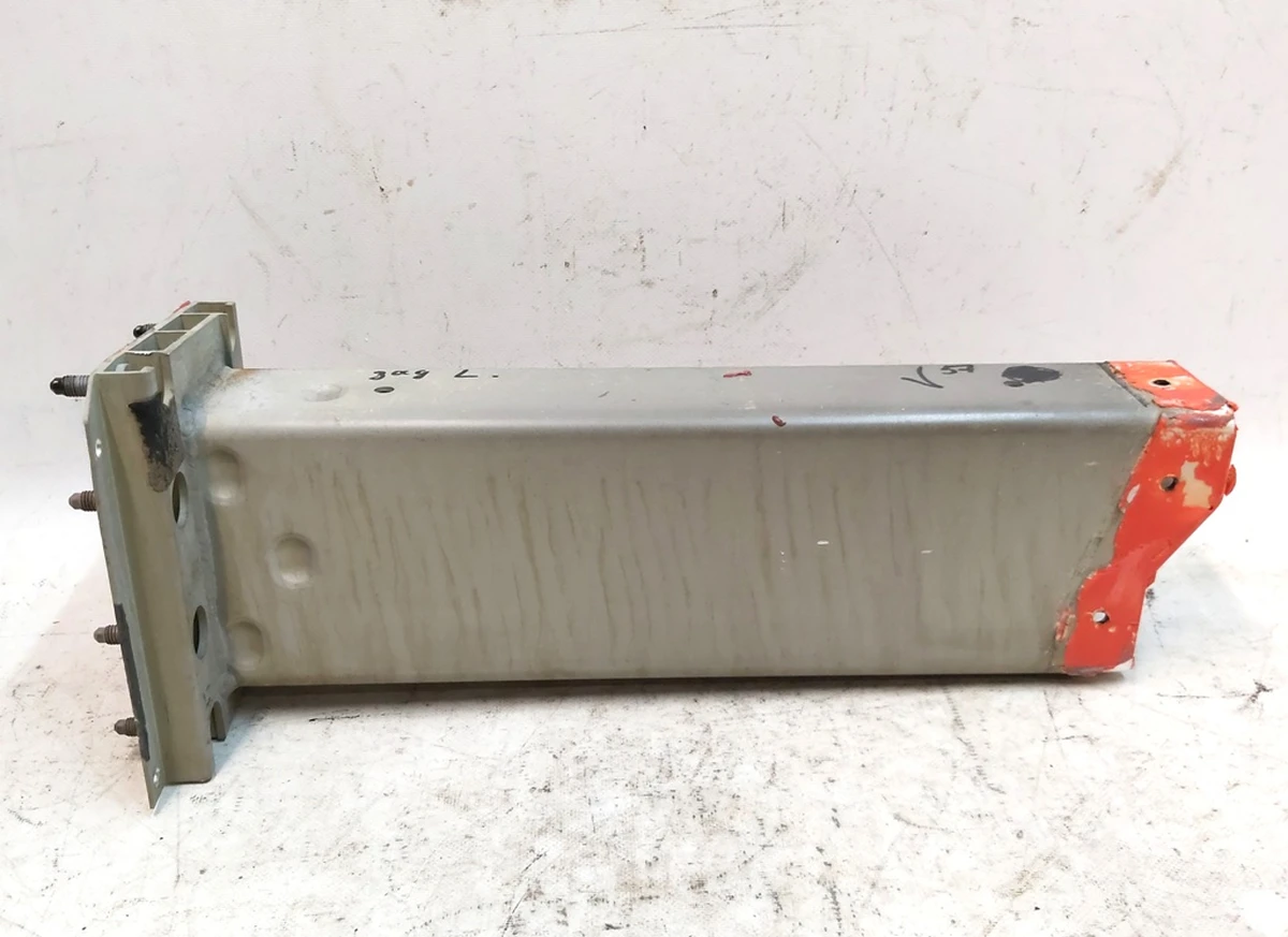 18 Чверть задня ліва лонжерон AWD RWD Tesla model S, model S REST 1055951-S0-A