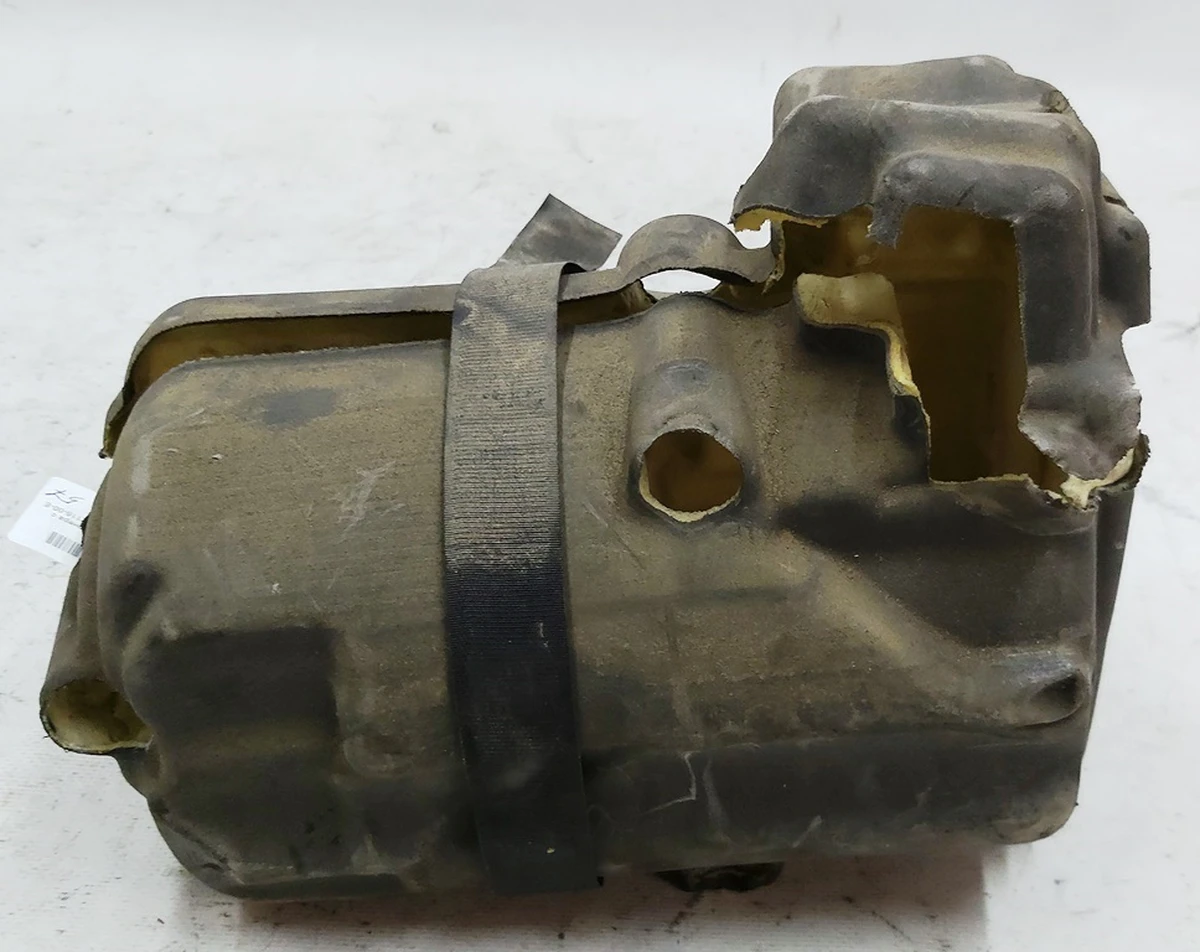 2 Кожух компресора кондиціонера із пошкодженням Tesla model X, model S REST 1032116-00-E