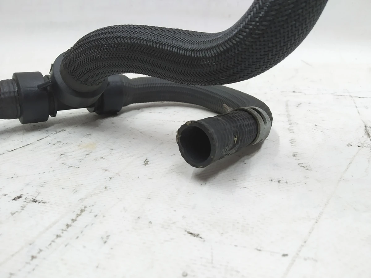 12 Шланг системи охолодження Tesla model X 1032157-00-H