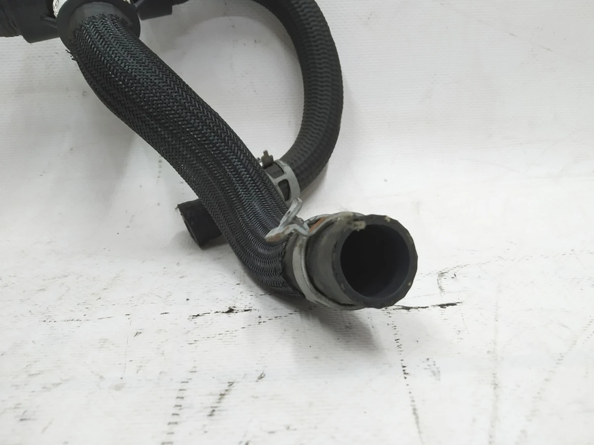 12 Шланг системи охолодження Tesla model X 1032157-00-H