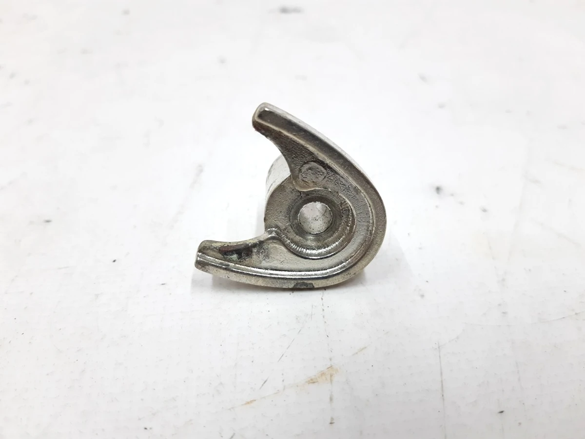 Наконечник соединительный контакта плюс АКБ 12V AWD Tesla model S 1032274-00-D