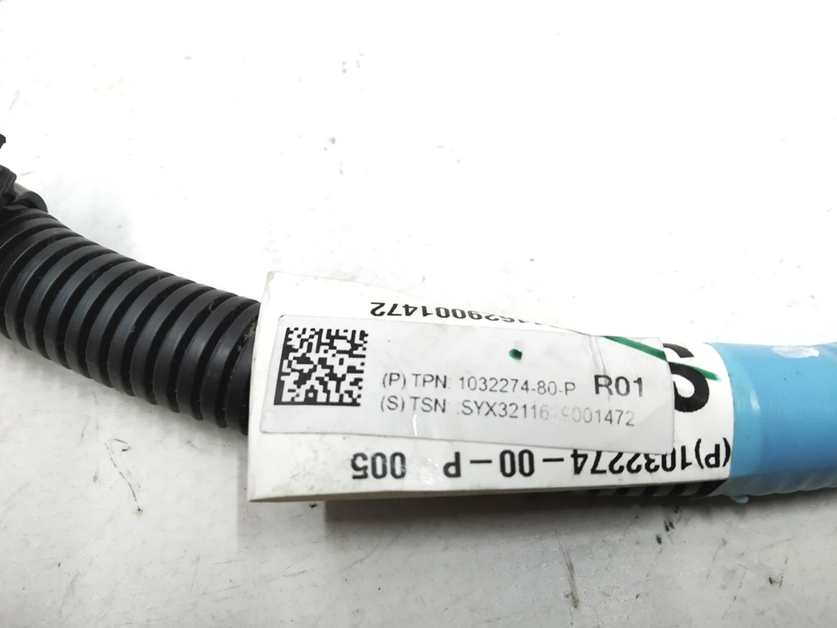 8 Кабель АКБ 12V плюс AWD Tesla model S REST 1032274-00-P