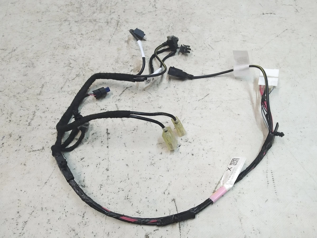 3 Електропроводка центральної консолі Tesla Model S, Model S REST, Model X 1032431-00-E