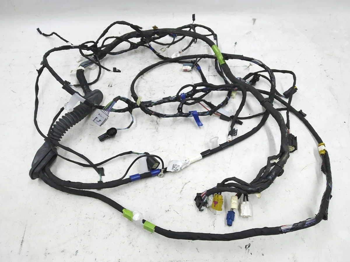 9 Электропроводка крышки багажника BASE Tesla model X 1032443-01-H