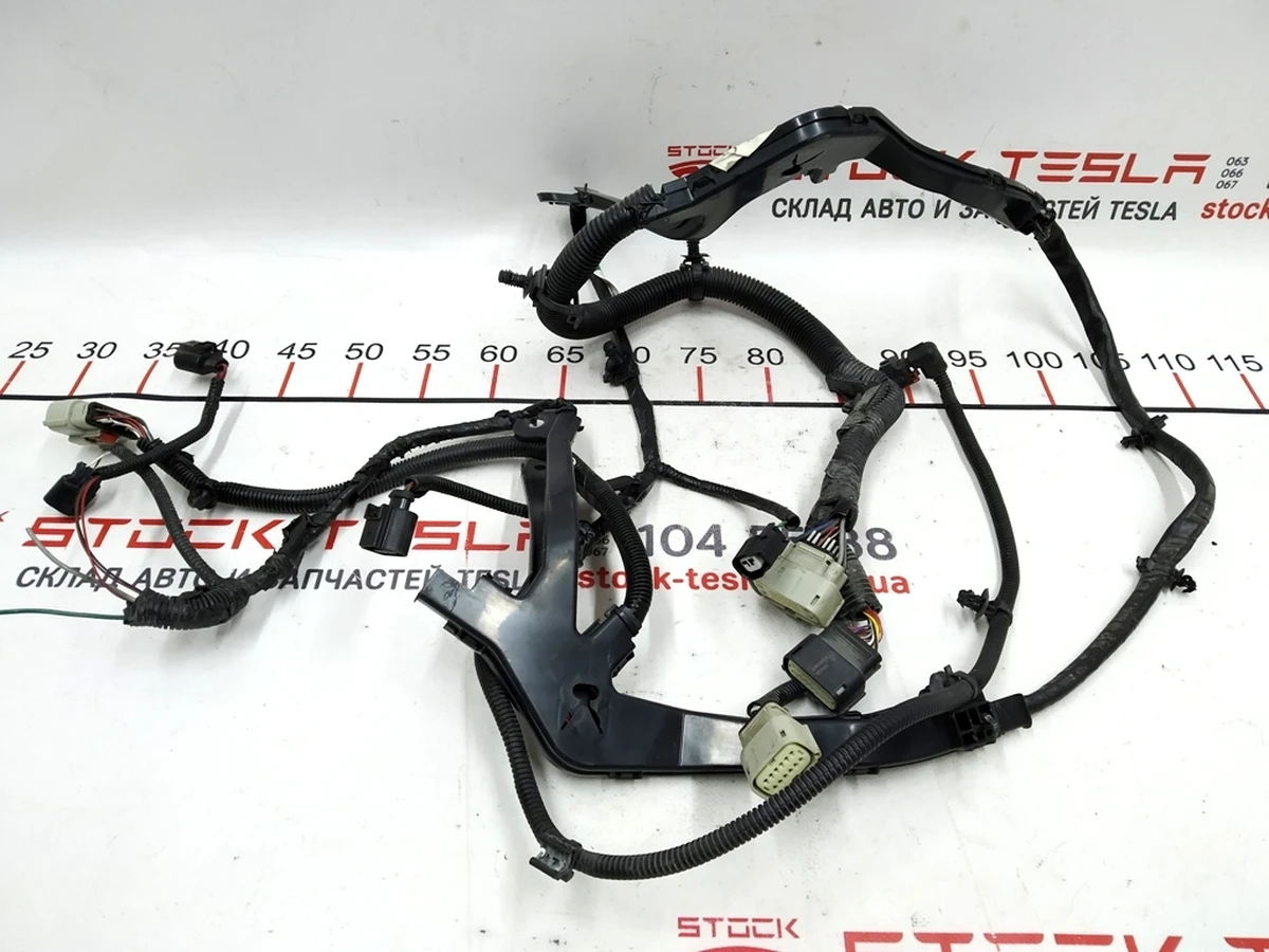 2 Проводка заднего подрамника AWD (воздушная подвеска) под разбор Tesla model X 1032448-02-G