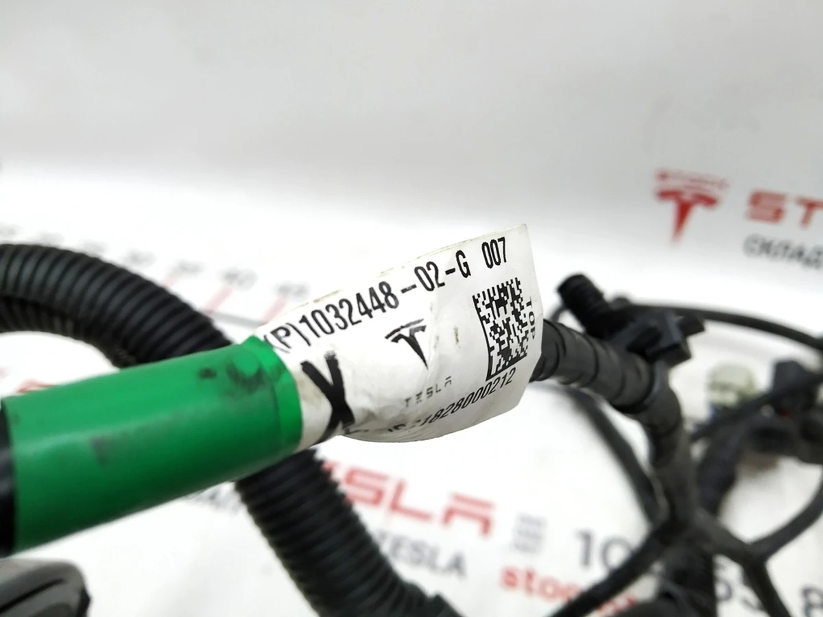 2 Проводка заднего подрамника AWD (воздушная подвеска) под разбор Tesla model X 1032448-02-G