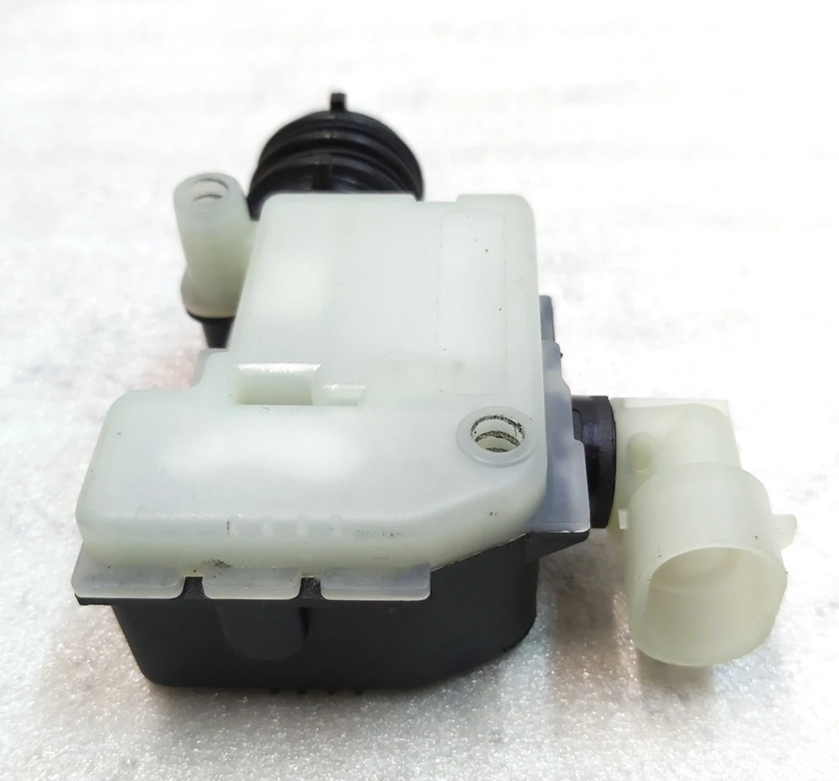 2 ACTUATOR, HOOD LATCH (motor, servo) electric left right (9203-63) Tesla Model S, Model S REST, Model X, Model 3 1033010-00-C