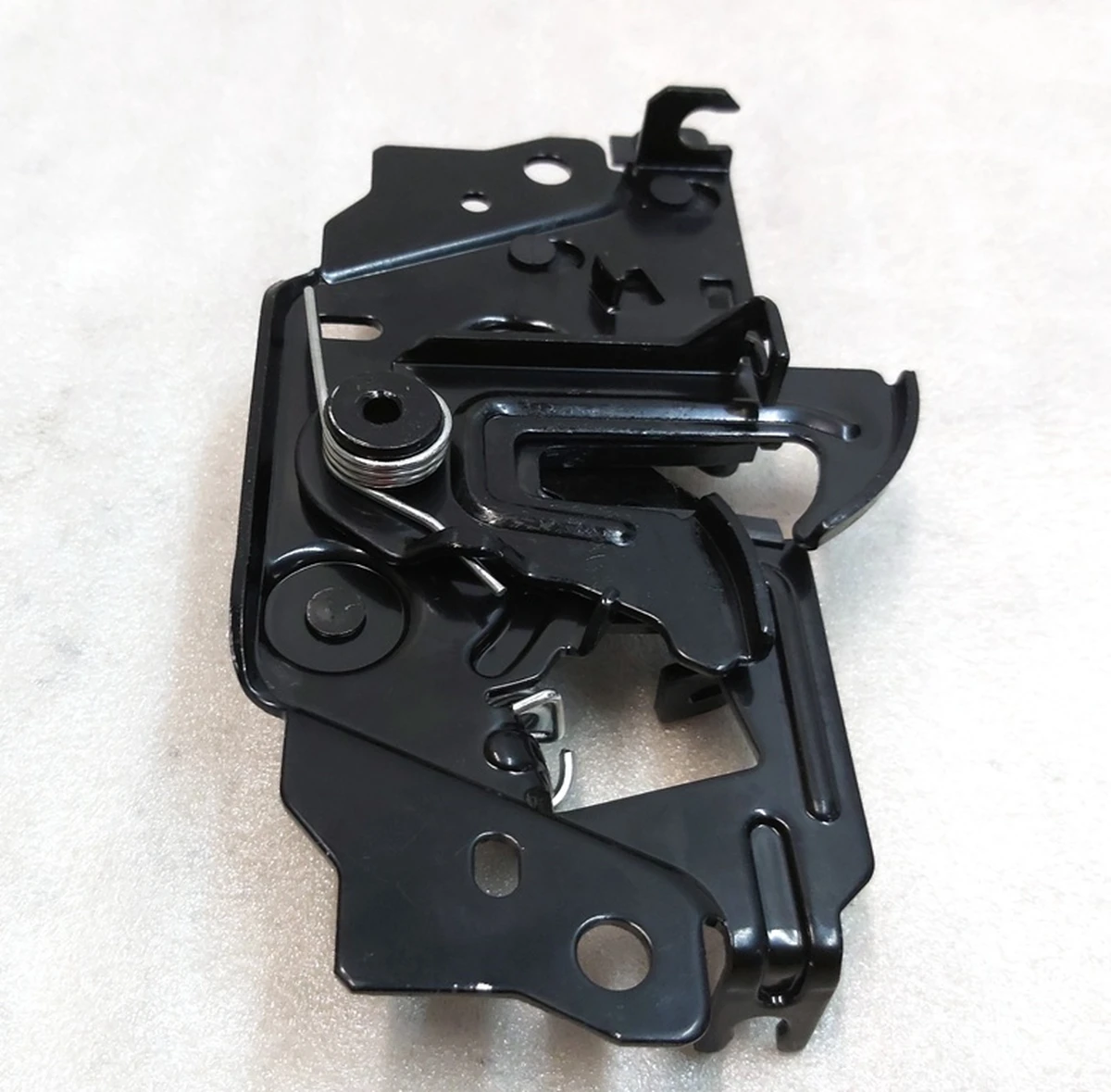 1 Замок капота Tesla model REST, model X, model 3 1033011-00-G