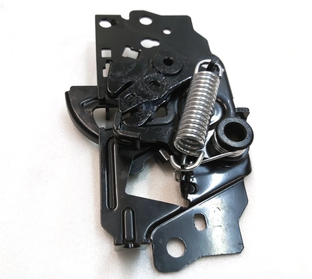 1 Замок капота без датчика Tesla model S, model S REST, model X, model 3 1033011-00-G