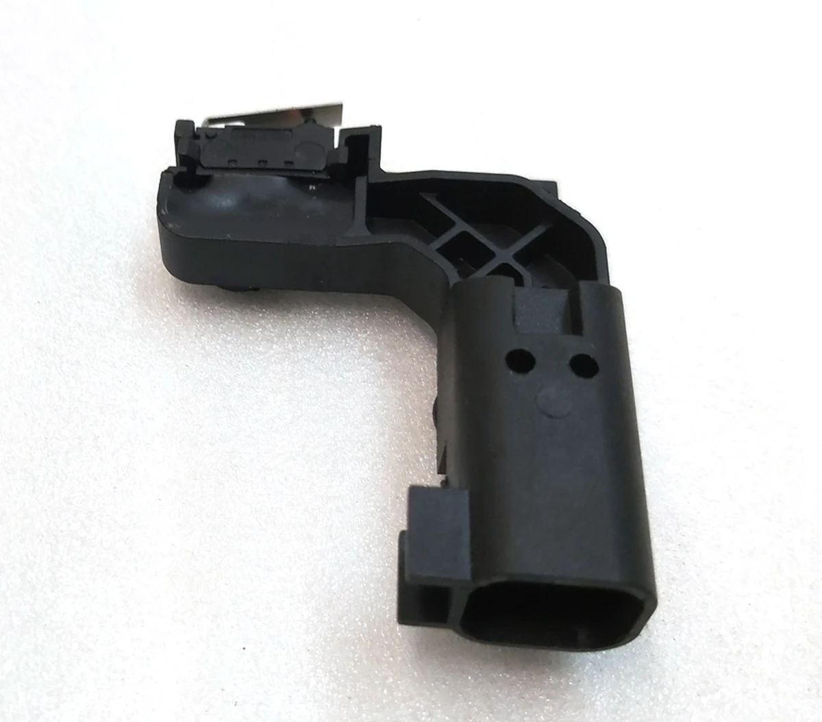 3 Датчик замка капота Tesla model S REST, model X, model 3 1033011-00-G