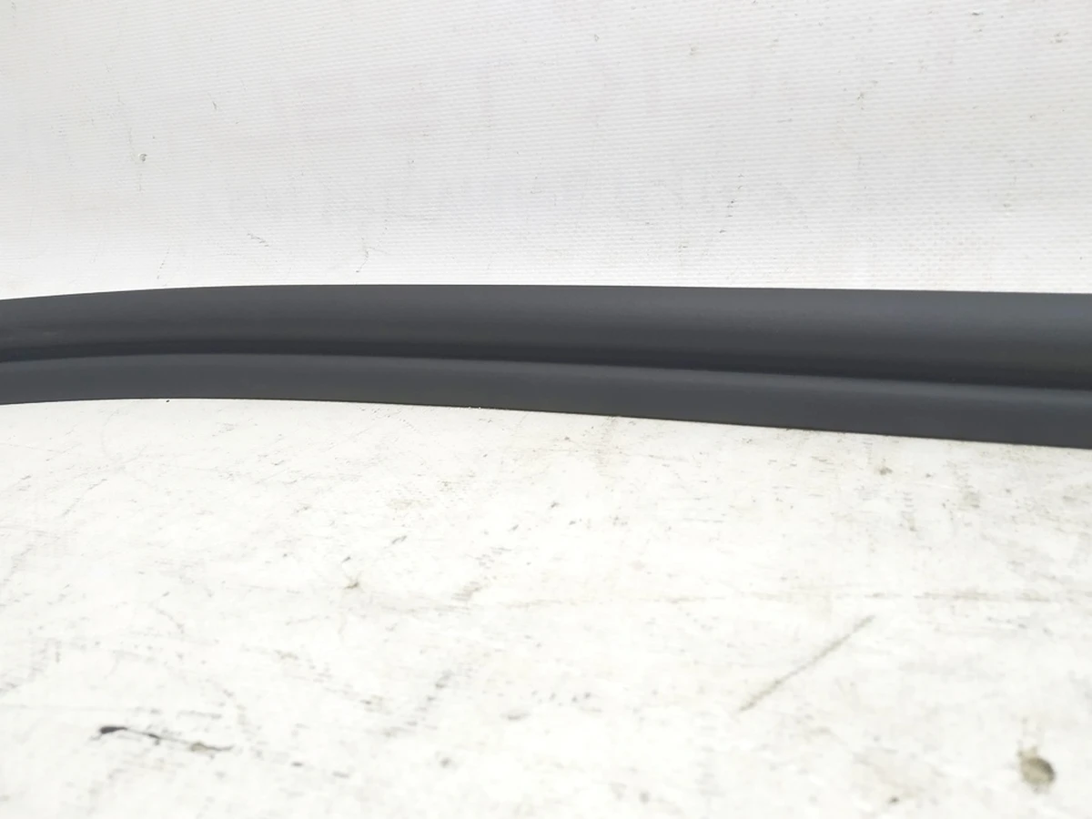 1 Ущільнювач бокса підкапотного гумовий Tesla Model X, Model X Mar 2021 1486211-00-A