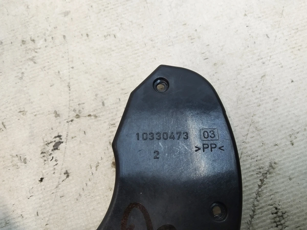 3 Кришка модуля управління рульовою колонкою без перемикачів Tesla model 3 1097662-00