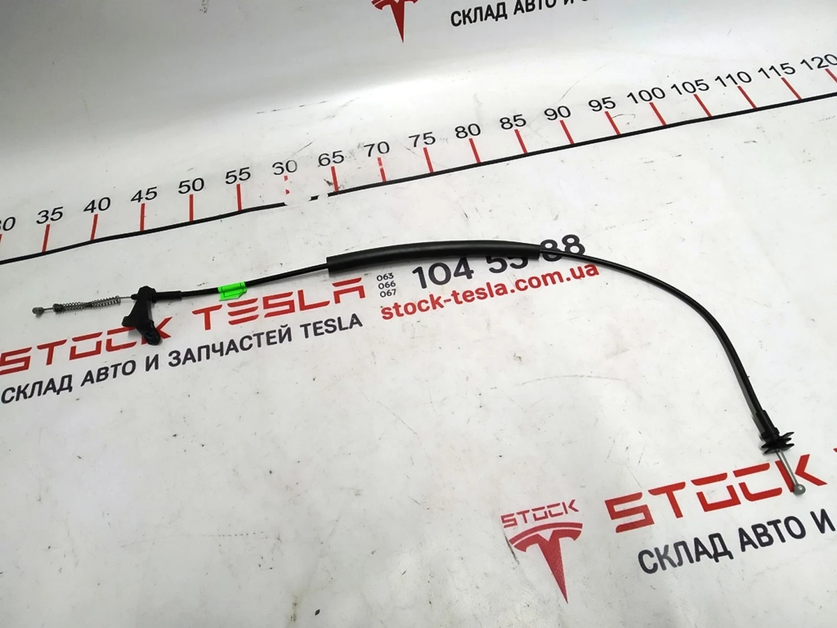 3 Тросик 1-й від приводу до замка лівий/правий дверей задніх Tesla Model X 1033838-00-K, 1034481-00-K