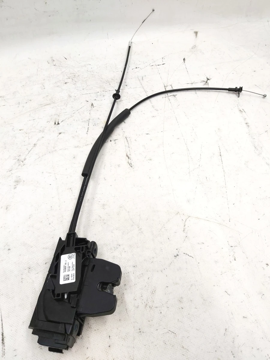 3 Rear left door lock Tesla model X 1033838-00-K