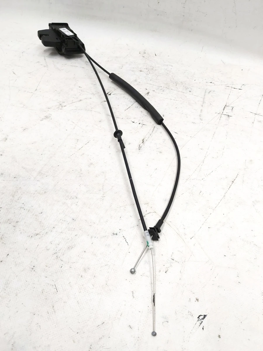 3 Rear left door lock Tesla model X 1033838-00-K