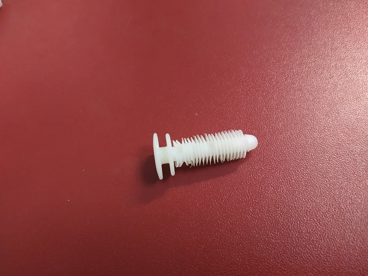 8 Кліпса кріплення спинки сидіння 6MM (ялинка) Tesla Model S 1033934-00-A