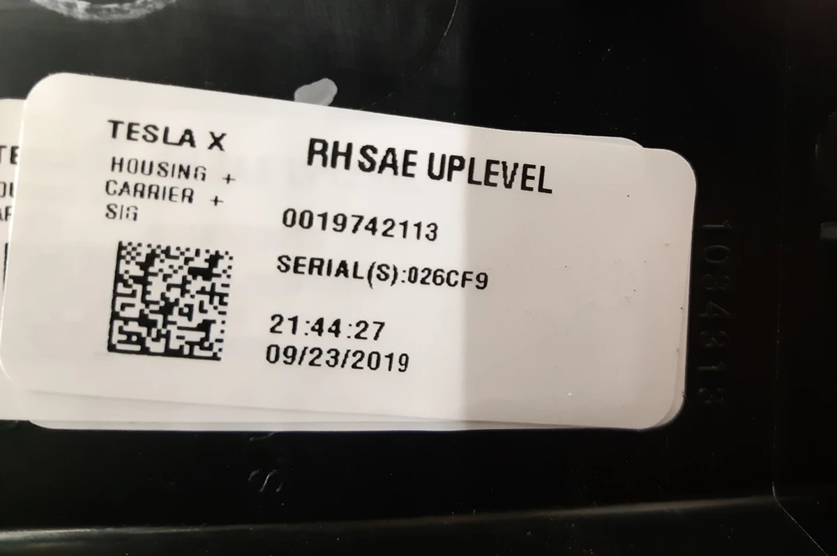 2 Фара головна права UP LEVEL (USA) Tesla model X 1034315-00-F