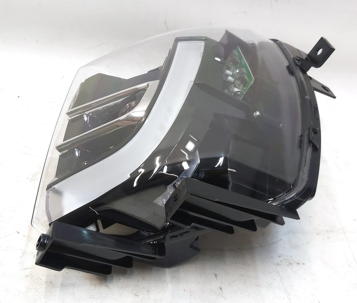 1 LAMP ASSEMBLY - FRT TURN - ECE BASE - LEFT HAND EU UP-LEVEL Tesla Model X 1034328-00-A