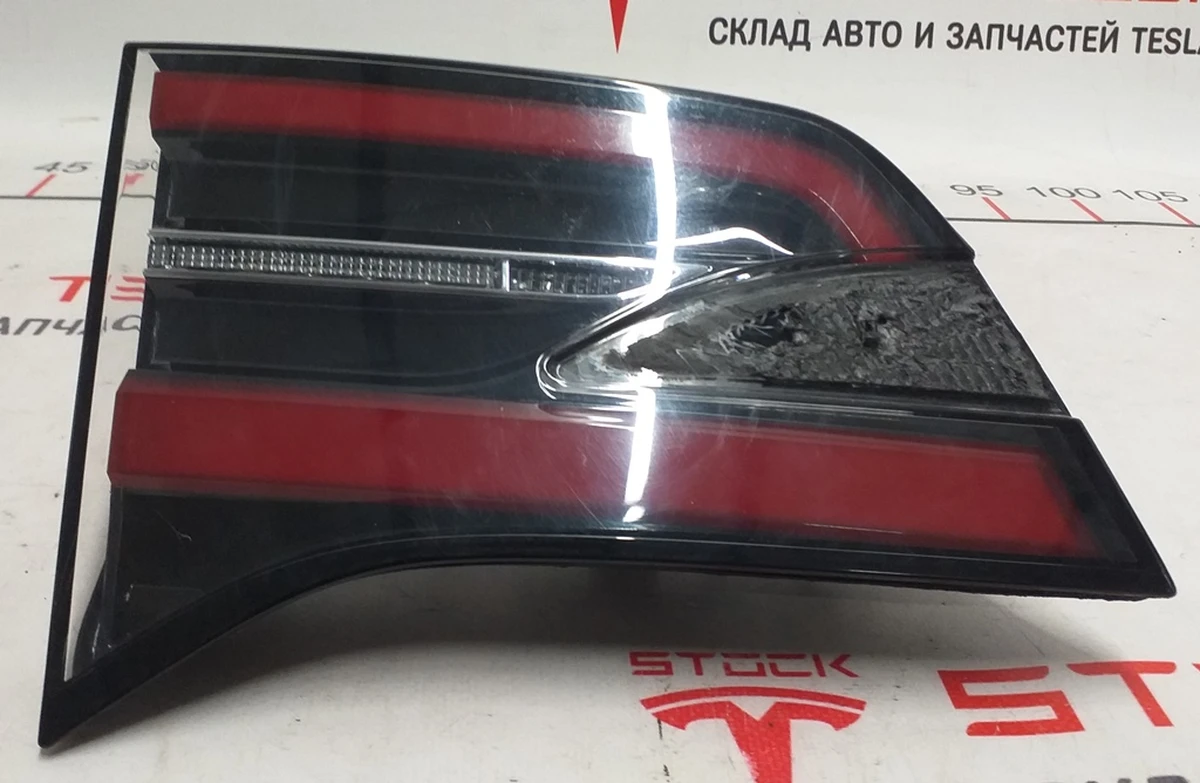 6 Ліхтар лівий внутрішній (USA) Tesla model X 1034336-00-B