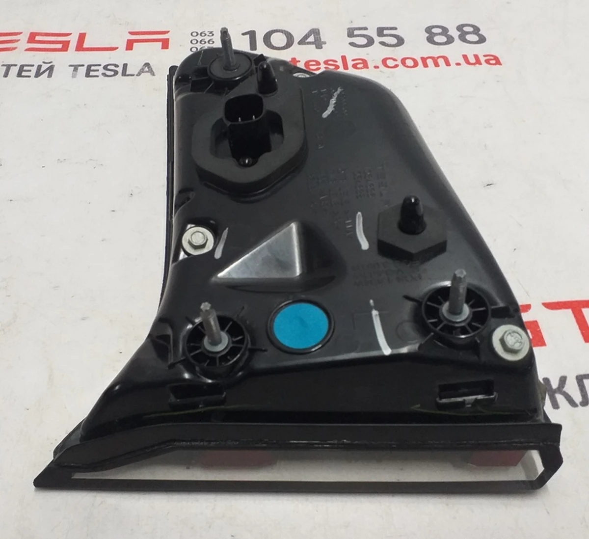 6 Ліхтар лівий внутрішній (USA) Tesla model X 1034336-00-B