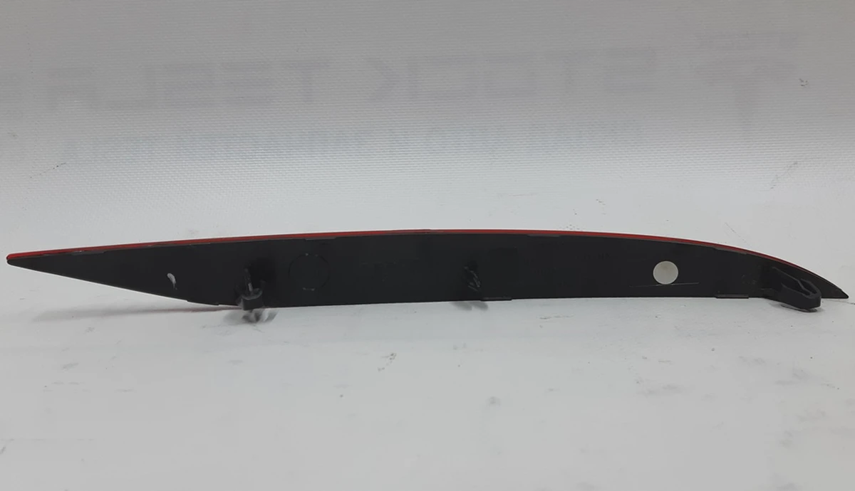 11 Відбивач заднього бампера лівий Tesla model X 1034342-00-C