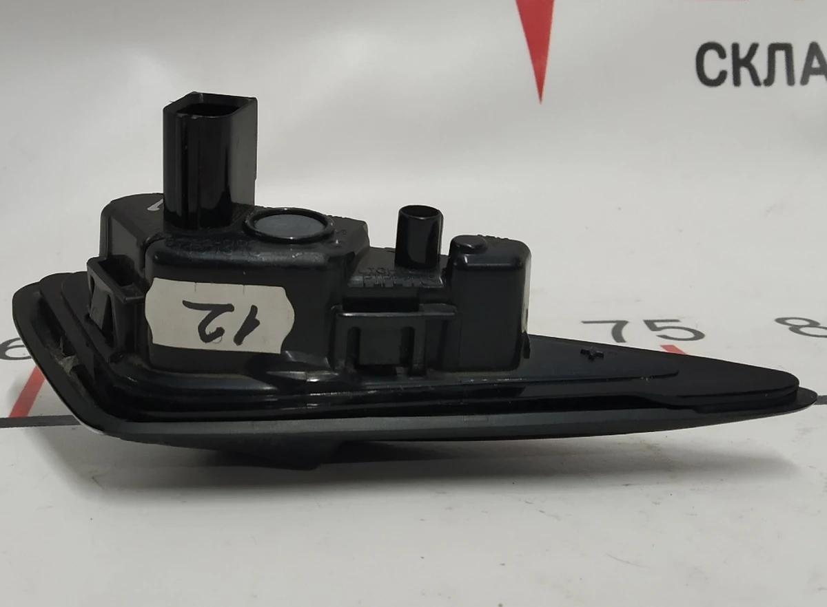7 Повторювач повороту правий (камера) із пошкодженням Tesla model S REST, Tesla model X 1034345-00-D