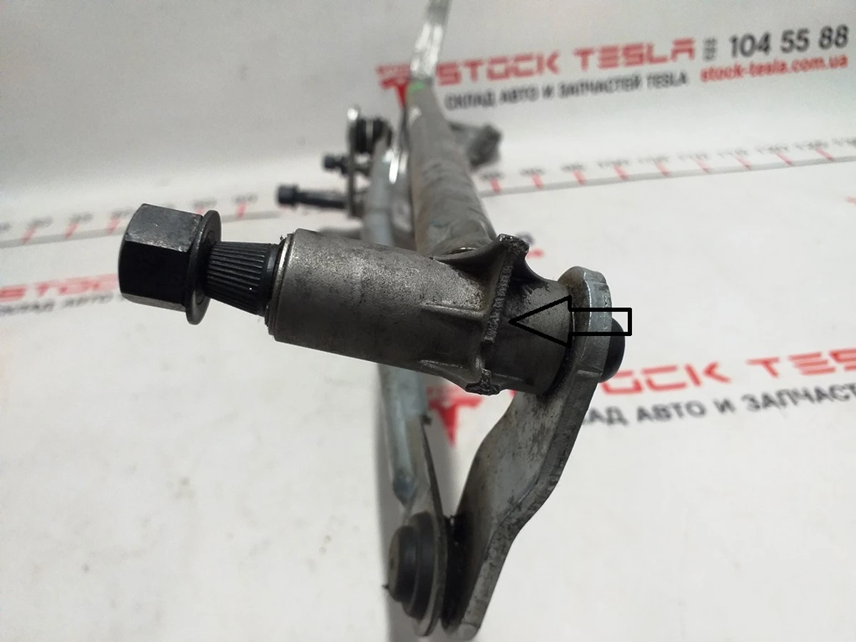 5 Трапеція склоочисників (з ушкодженням) Tesla model X 1034391-00-D