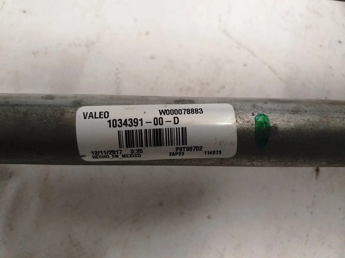 5 Трапеція склоочисників (з ушкодженням) Tesla model X 1034391-00-D