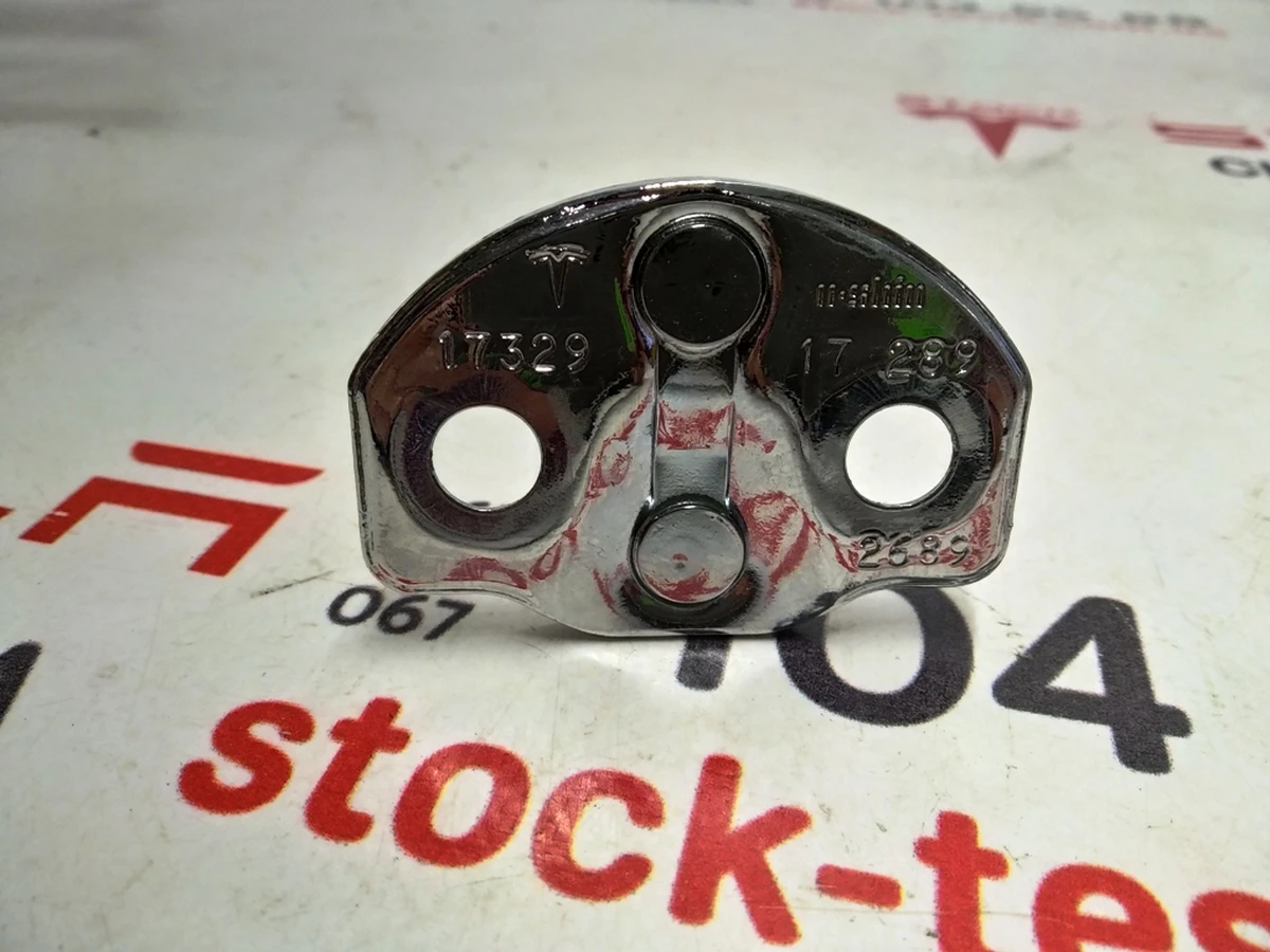 6 LATCH STRIKER, FR, Tesla model X, model X Mar 2021 1034472-00-F