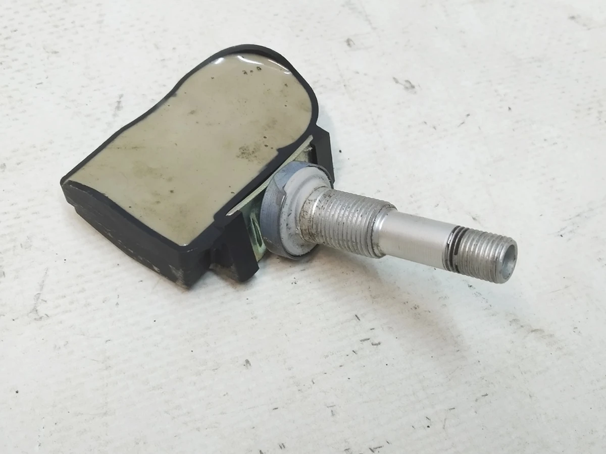 1 Датчик тиску в шинах TPMS 433 MHz (сріблястий клапан) Tesla Model S, Model S REST, Model X, Model 3 1034602-00-C