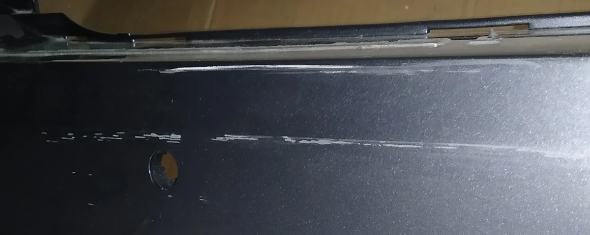 1 Бампер задний, верхняя часть AUTOPILOT, SVC, STEEL GREY в сборе с кронш. крепления парктроников (с повреждением) Tesla model X 1034804-S4-A