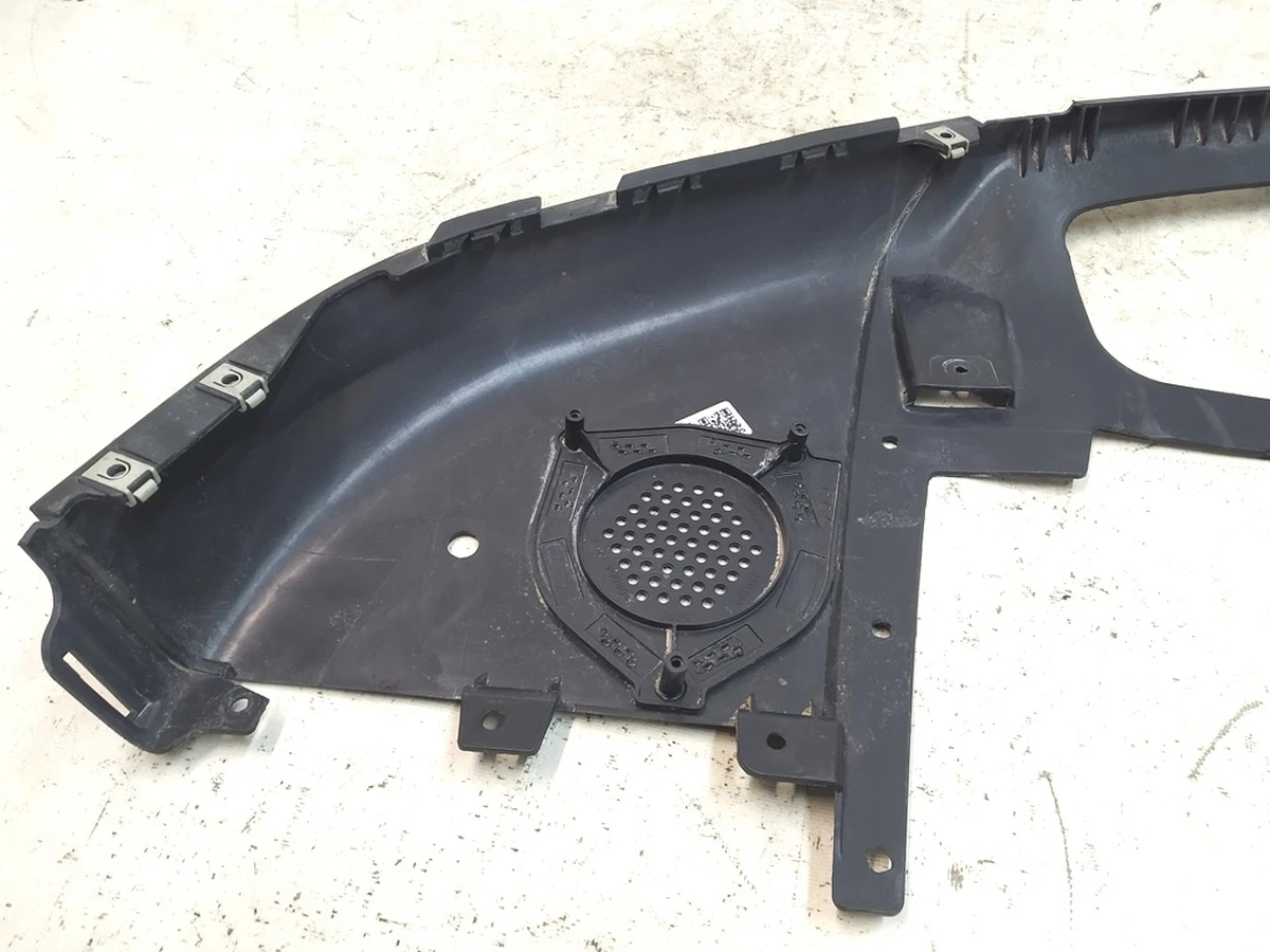 25 Накладка бампера переднего нижняя (губа) Б/У Tesla Model X 1034833-00-E