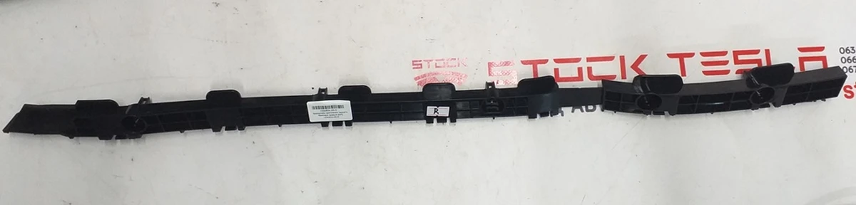 9 Кронштейн заднього бампера правий Tesla Model X, Model X Mar 2021 1034832-00-D