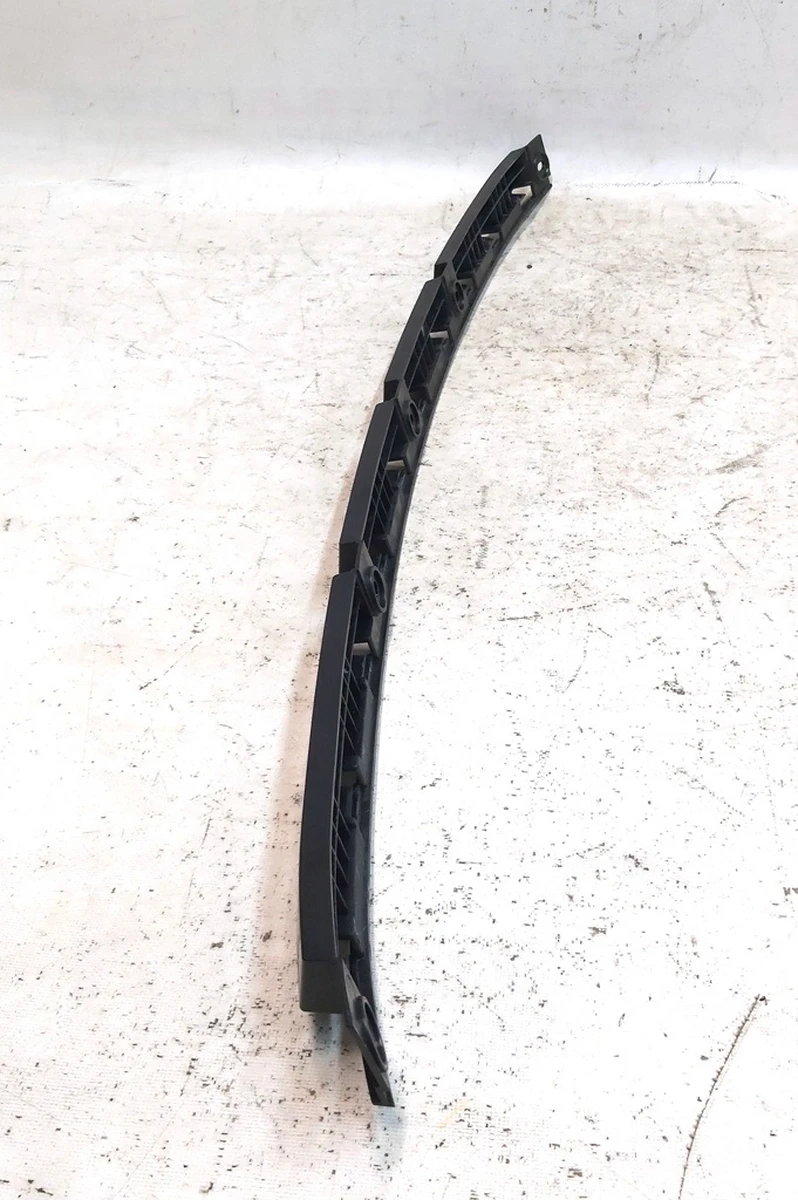 12 Кронштейн заднього бампера центральний Tesla model X 1034844-00-C