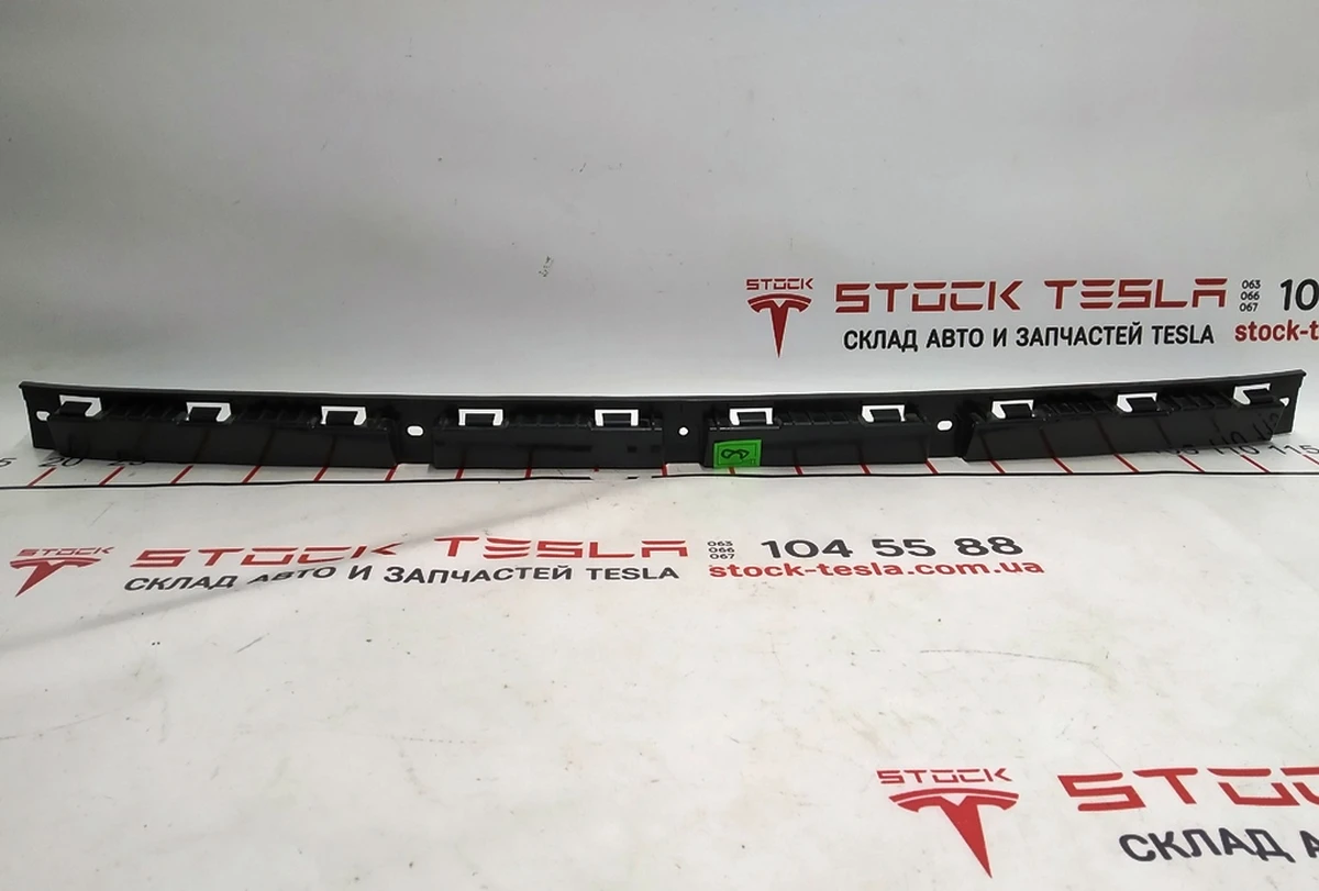 12 Кронштейн заднього бампера центральний Tesla model X 1034844-00-C