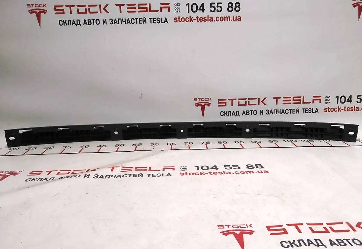 12 Кронштейн заднього бампера центральний Tesla model X 1034844-00-C
