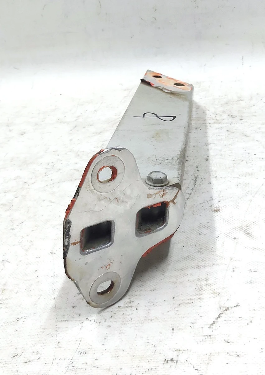 Чверть передня ліва розпірна балка підсилення лонжерона у зборі з кронштейном Tesla model X 1069430-S0-C