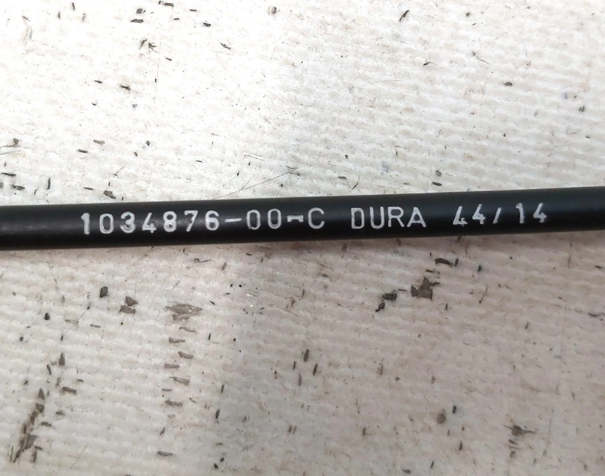 3 Тросик замка капота лівий Tesla model S 1034876-00-C